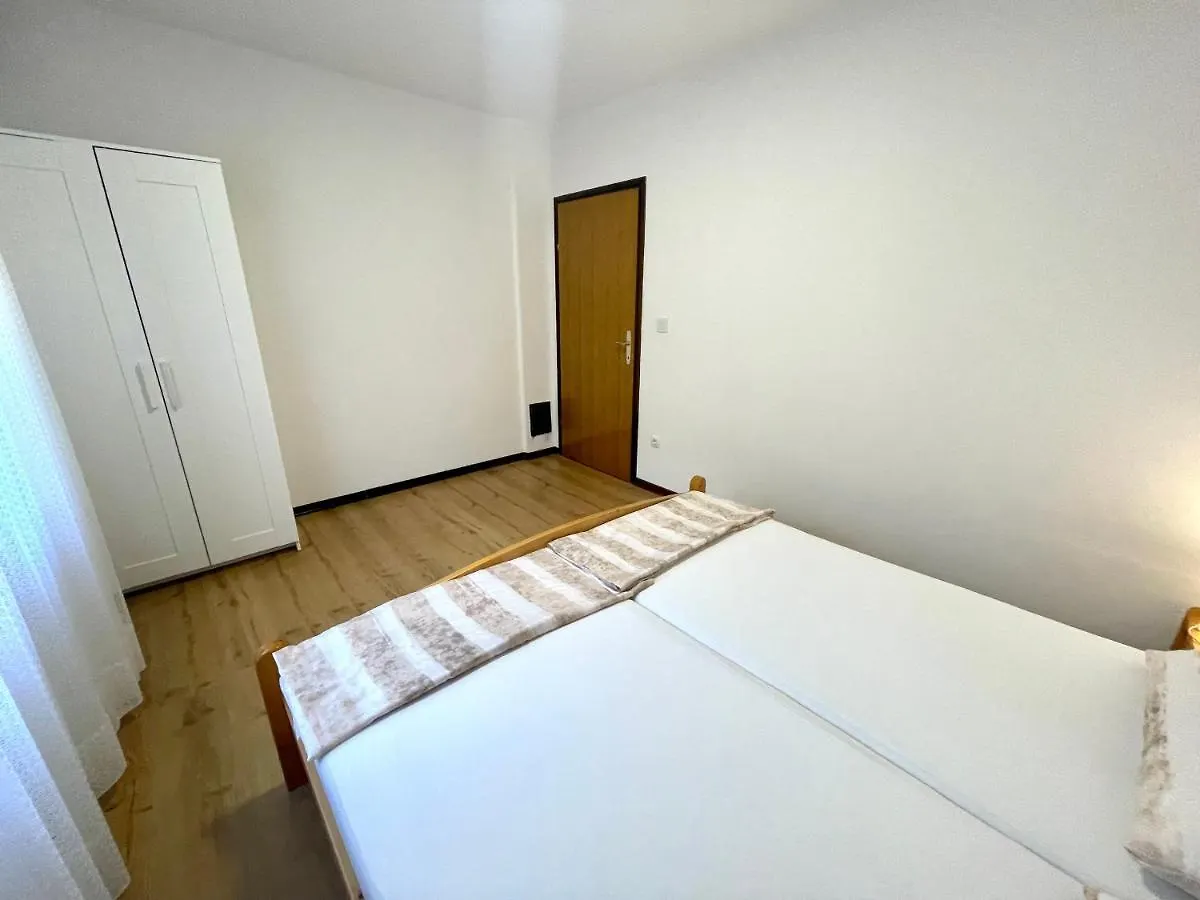 Apartments Ivana & Ante Dramalj 0*,  Croatia