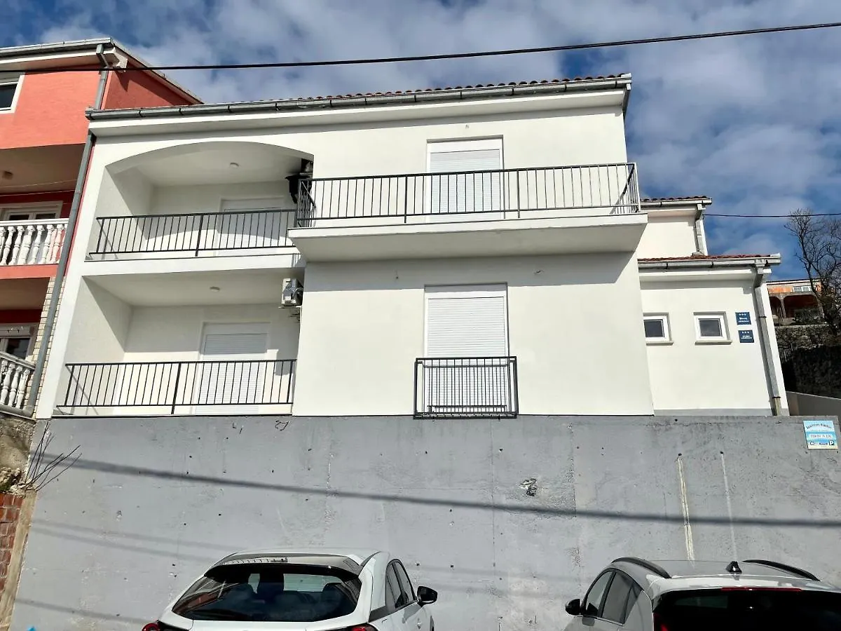 Apartments Ivana & Ante Dramalj 0*,  Croatia