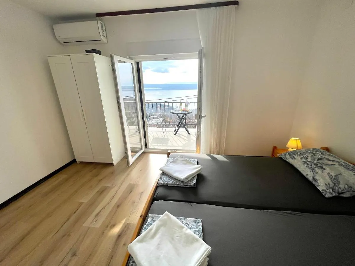 Apartments Ivana & Ante Dramalj 0*,  Croatia